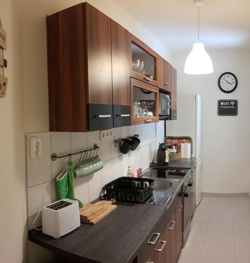 Fonix Family Apartment A Step From Szechenyi Square Печ Екстериор снимка
